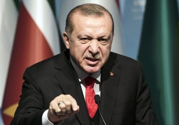 Ερντογάν: Πολιτικοποιούνται οι συζητήσεις που πρέπει να διεξάγονται από ιστορικούς