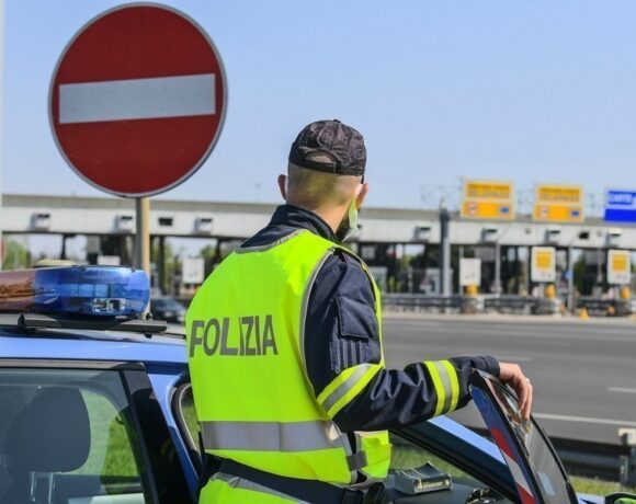 Ιταλία: Αργόμισθος δημόσιος υπάλληλος πληρωνόταν κανονικά για 15 χρόνια