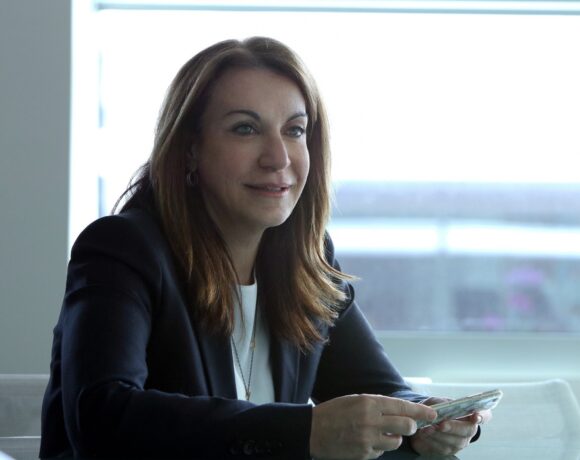 Ντέπη Τζιμέα: «Οι δείκτες Esg πυξίδα για τη βιώσιμη ανάπτυξη των επιχειρήσεων»