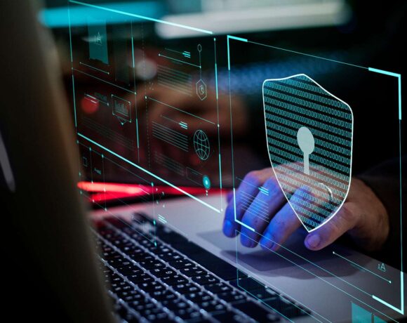 Προσοχή στα “σπασμένα” Microsoft Office και Adobe Photoshop