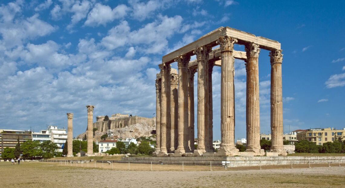 Greece Records Massive 90% Plunge In Jan Feb Tourism Revenue