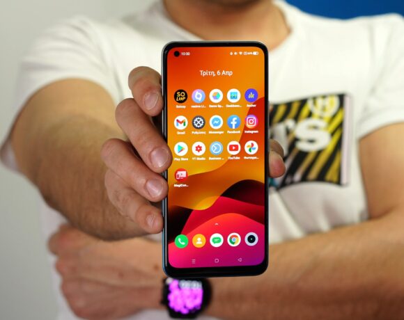 Realme 8 Pro Review: Mid Range με κάμερα 108 Megapixel;