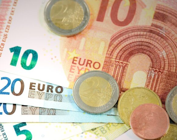 Αναδρομικά κληρονόμων: Πότε καταβάλλονται στους δικαιούχους – Εκκρεμούν 4