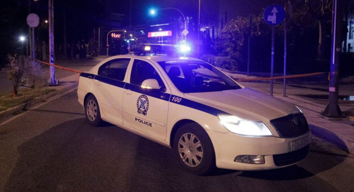 Ασύλληπτη τραγωδία στα Γλυκά Νερά: Αγρια δολοφονία γυναίκας – Δεμένος δίπλα της ο σύζυγος και το μωρό στο σπίτι