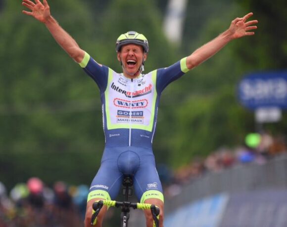Γύρος Ιταλίας: Φοβερή νίκη του Βαν Ντερ Χορν