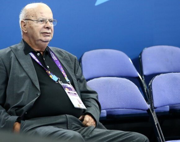 Εικονικές αντιδικίες Eok και σωματείων κατήγγειλε ο Αυγενάκης