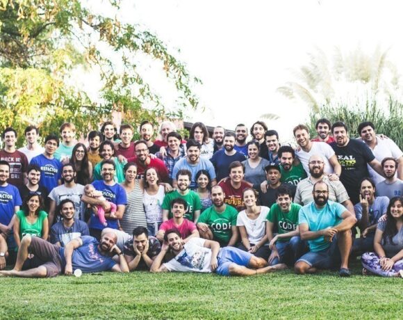 Η εταιρεία όπου οι υπάλληλοι αποφασίζουν τους μισθούς τους