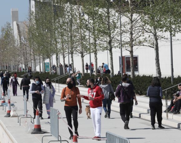 Κορωνοϊός: Χαλαρώνουν κι άλλο τα μέτρα – Τι ανοίγει τις επόμενες ημέρες, αλλαγές στο Lockdown (vid)