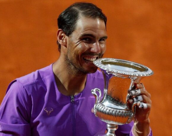 Ο Ναδάλ νίκησε και ισοφάρισε τον Τζόκοβιτς