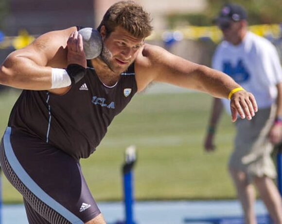 Σταθερός ο Σκαρβέλης