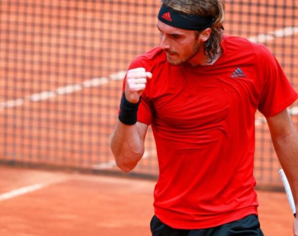 Στον τελικό ο Τσιτσιπάς