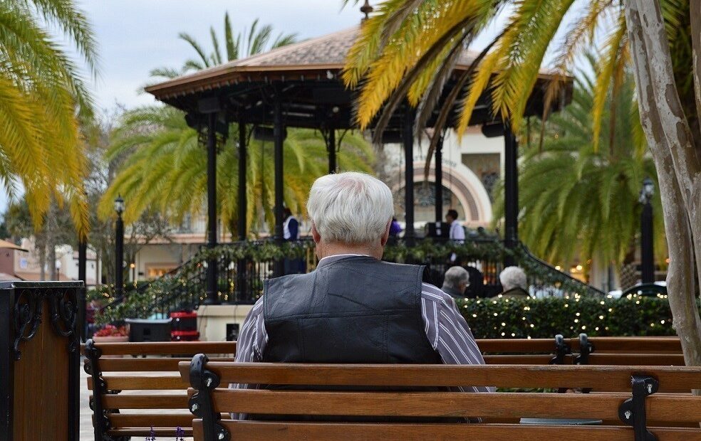 Συντάξεις: Σε εξέλιξη οι πληρωμές – Οι ημερομηνίες ανά ταμείο (vid)