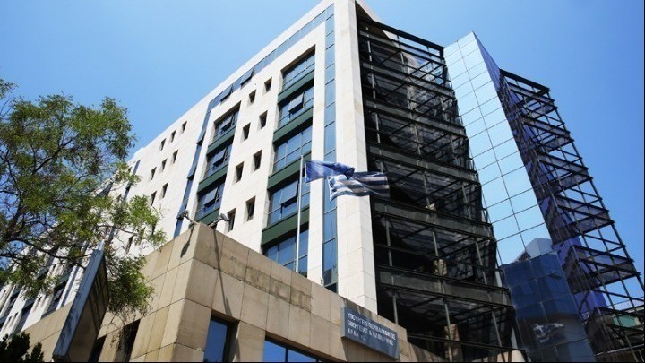 ΥΠΕΝ: «Πράσινες» οι δύο στις τρεις κιλοβατώρες το 2030