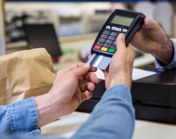 Φορολογικές δηλώσεις: Τι αλλάζει στις ηλεκτρονικές αποδείξεις – Η απόφαση της ΑΑΔΕ