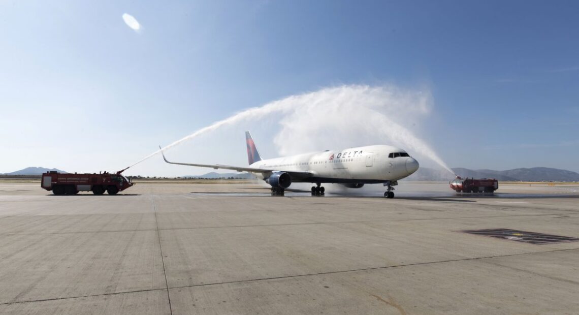 Delta: Athens Welcomes First Airline To Resume Us To Greece Flights