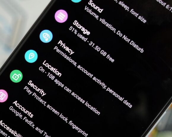H Google θάβει τις ρυθμίσεις τοποθεσίας για να μην τις πειράζεις