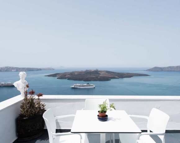 Kastro Suites On Santorini Will Open Its Doors On May 9