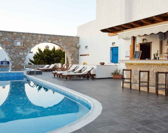Vigla Hotel Guarantees Safe And Carefree Stay On Amorgos