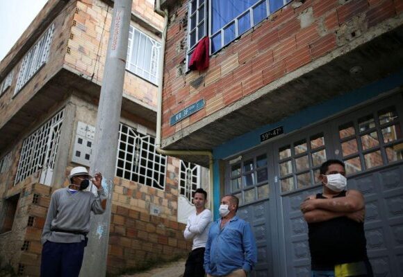 Εμβόλια: Ποιες χώρες είναι πρωταθλήτριες στον κόσμο και ποιες δεν έχουν ξεκινήσει ακόμα
