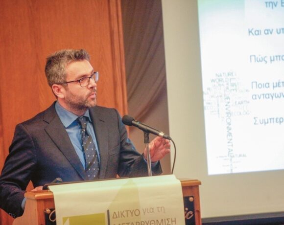 Θανάσης Δαγούμας: Γιατί ο καθηγητής της ΡΑΕ μπαίνει στο μάτι των διαχειριστών της αγοράς