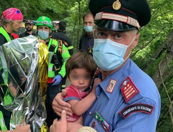 Ιταλία: Βρέθηκε το παιδί που είχε εξαφανιστεί από το σπίτι του σε ορεινή περιοχή της Τοσκάνης
