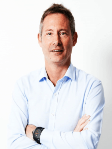 Οργή του Flintham της Tui Uk για την κυβέρνηση Johnson | Συντάχθηκε και στην αγωγή των Ryanair – Mag