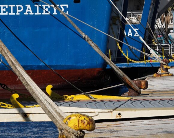 ΠΕΝΕΝ: H 24ωρη απεργία των ναυτεργατικών σωματείων θα διεξαχθή κανονικά ανεξαρτήτως δικαστικής απόφασης