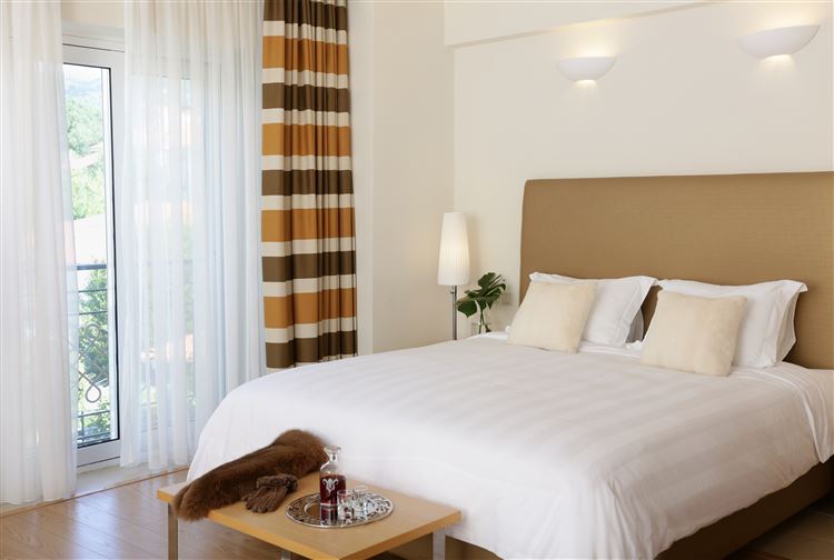 Chloe Hotel Welcomes Travelers To Kastoria