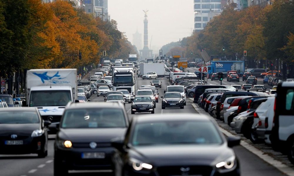 Ee: Αυξήθηκαν οι πωλήσεις των επαγγελματικών οχημάτων