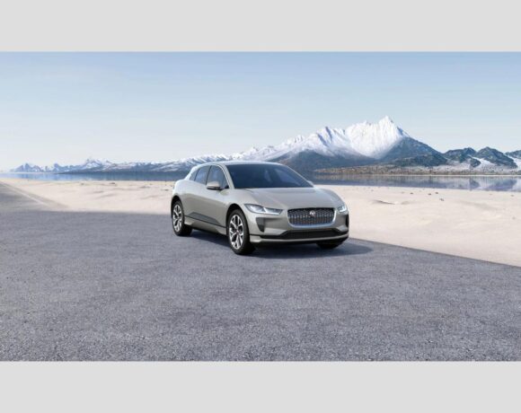 Jaguar: Θέλει και πάλι να είναι μια από τις πιο ακριβές μάρκες