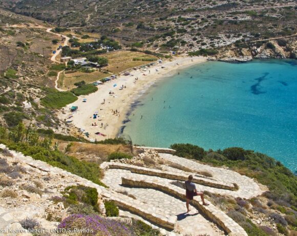 Oxford Economics: Greece Tourism Recovery Gathers Speed