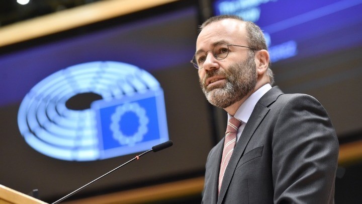 Βέμπερ: Επικίνδυνη κλιμάκωση οι πυροβολισμοί τουρκικού πλοίου εναντίον της κυπριακής ακτοφυλακής