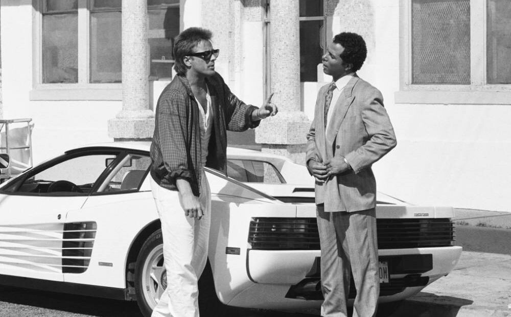 Δεν είναι μύθος: Πουλήθηκε η (μυθική) Ferrari Testarossa του Miami Vice (vid)