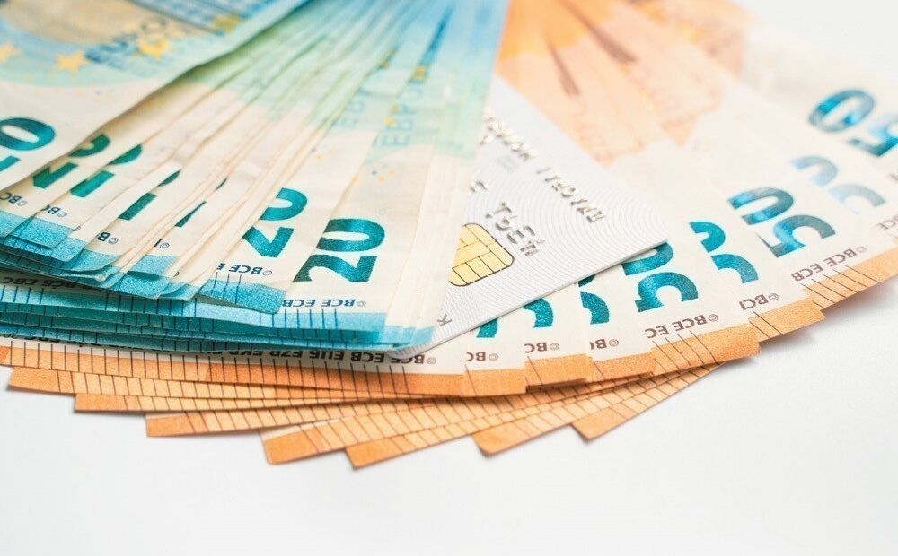 Δημόσιο: Oδηγείται προς κατάργηση η εισφορά αλληλεγγύης (vid)