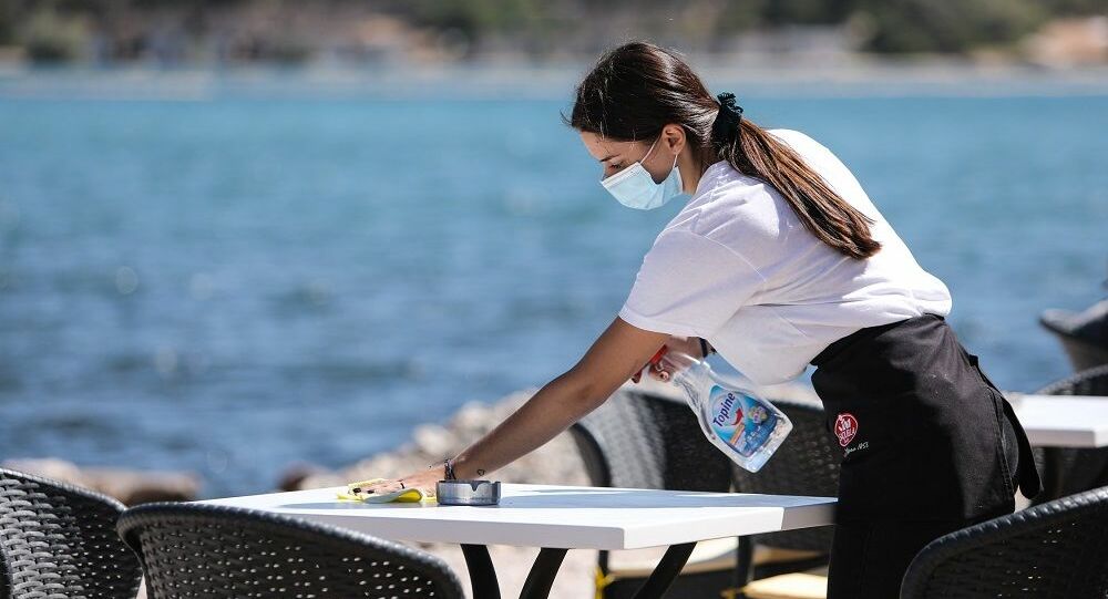 Εστίαση: Τι αλλάζει από την Πέμπτη – «Έπεσαν» τα πρώτα «λουκέτα» και πρόστιμα