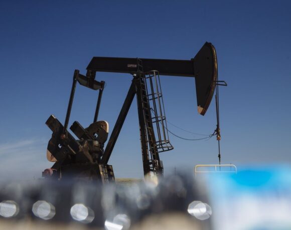 Κέρδη άνω του 1% στην εβδομάδα για το πετρέλαιο