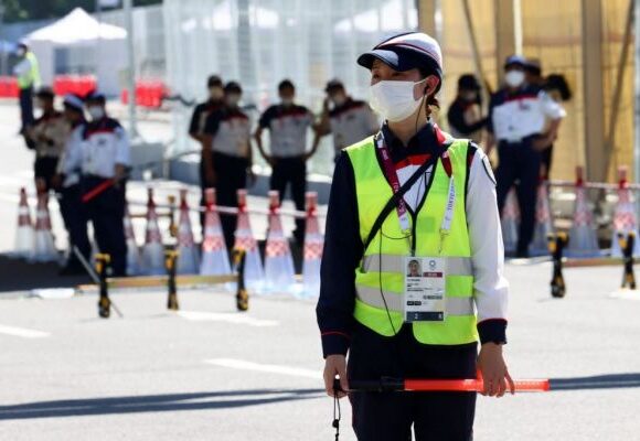 Κοροναϊός: Ρεκόρ κρουσμάτων στην Ιαπωνία – Επεκτείνεται η κατάσταση έκτακτης ανάγκης και σε άλλες περιοχές κοντά στο Τόκιο