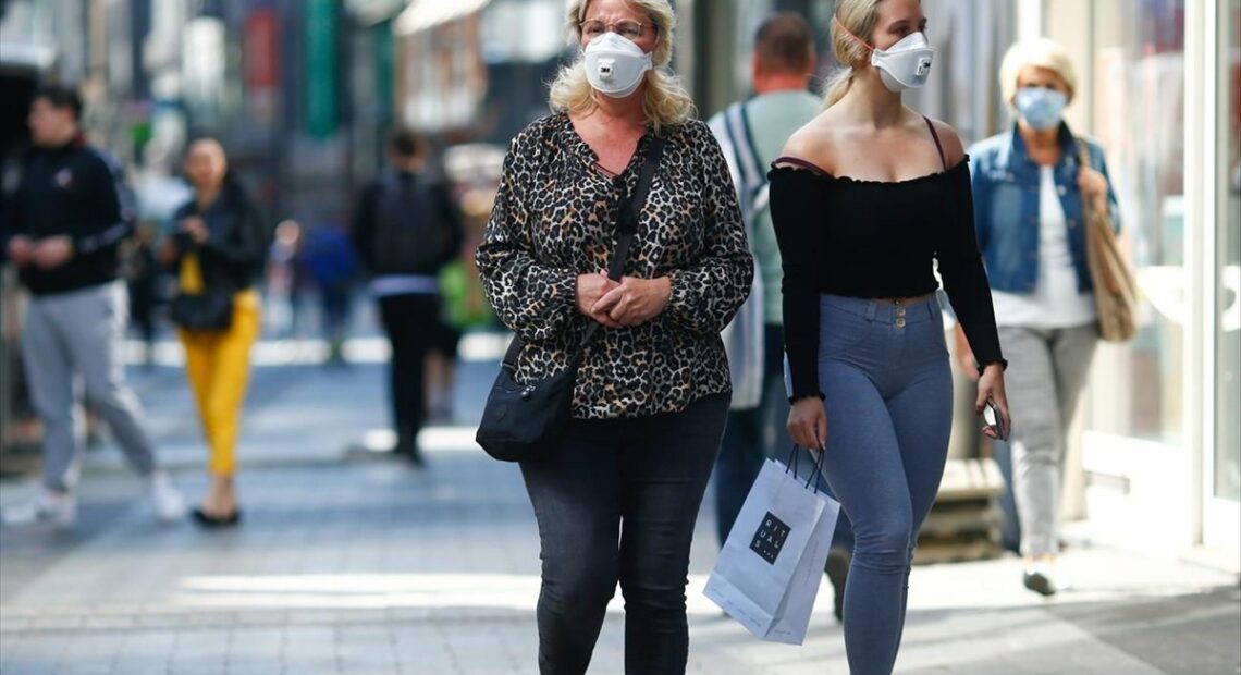 Κορωνοϊός: Έρχονται νέα μέτρα και τοπικές παρεμβάσεις ενόψει Δεκαπενταύγουστου