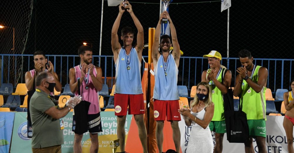 Μανδηλάρης, Κανέλλος κατέκτησαν τον τίτλο