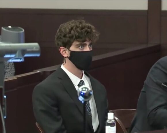 Ξεκλήρισε μια οικογένεια στα Social Media ζητούν να «πέσει στα μαλακά» – Δεν διανοείστε γιατί