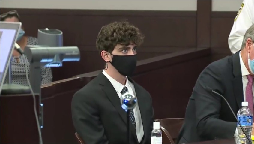 Ξεκλήρισε μια οικογένεια στα Social Media ζητούν να «πέσει στα μαλακά» – Δεν διανοείστε γιατί