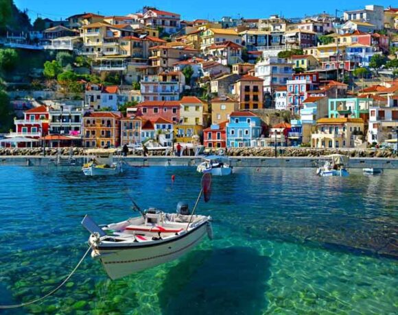 Πάργα: Γιατί βρίσκεται στην κορυφή προτίμησης των Ελλήνων τουριστών