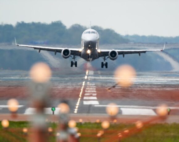 Πτήσεις προς τα νησιά: Νέα μέτρα ανακοίνωσε το ΥΠΑ – Πως θα πετάνε οι επιβάτες