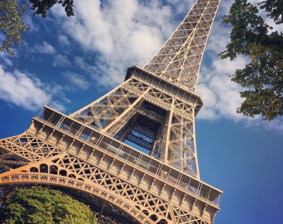 Πύργος του Άιφελ: Ανοίγει ξανά έπειτα από εννέα μήνες
