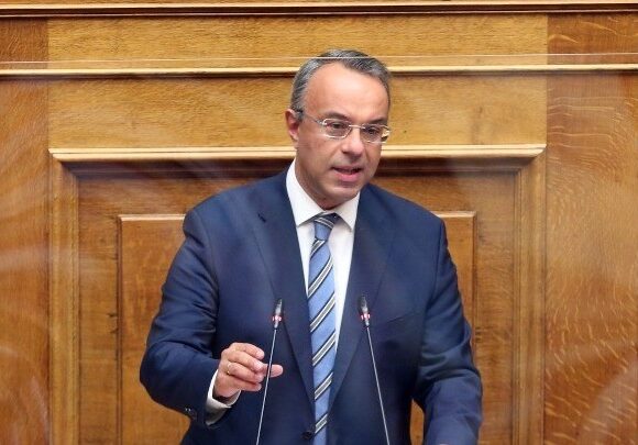 Σταϊκούρας: Απολύτως εφικτή η επίτευξη του στόχου για ανάπτυξη 3,6% το 2021
