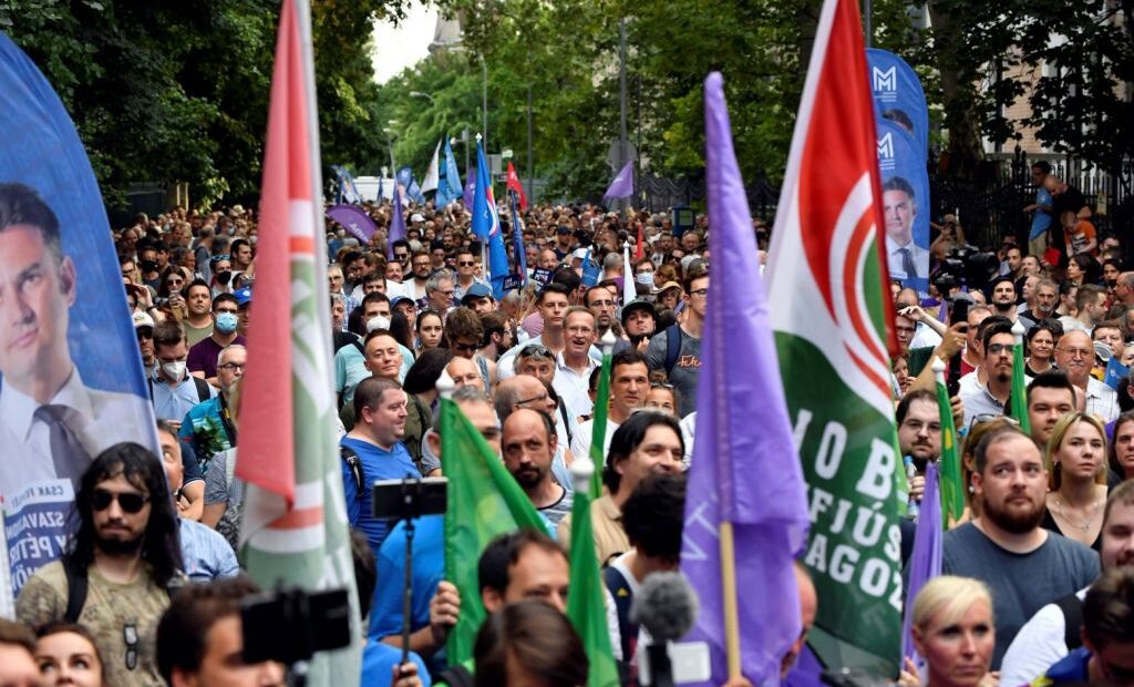Υπόθεση Pegasus: Διαδηλώσεις στην Ουγγαρία εναντίον της κατασκοπείας
