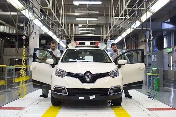 Renault: Eπιταχύνει την ανάπτυξη των αμιγώς ηλεκτρικών αυτοκινήτων
