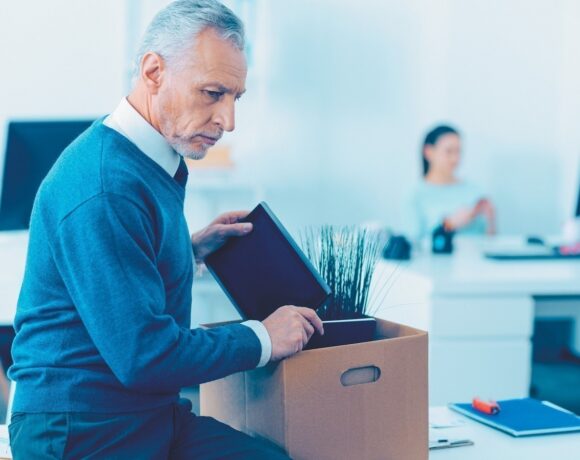 Αδειάζει το Δημόσιο: Κύμα από μαζικές συνταξιοδοτήσεις αναμένεται το 2021