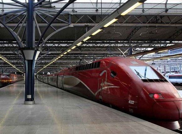 Γερμανία: Παρέλυσαν οι σιδηροδρομικές μεταφορές – Ακινητοποιήθηκαν 700 τρένα