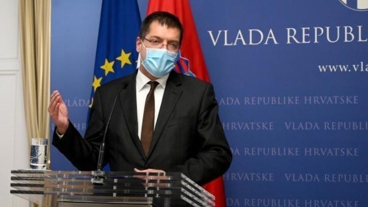 ΕΕ: 9 πυροσβεστικά αεροπλάνα, 700 διασώστες και 100 οχήματα στην Ελλάδα